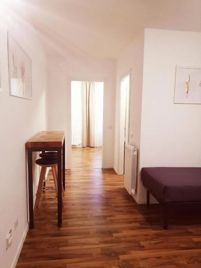 Apartment Economy Class Milan Italy